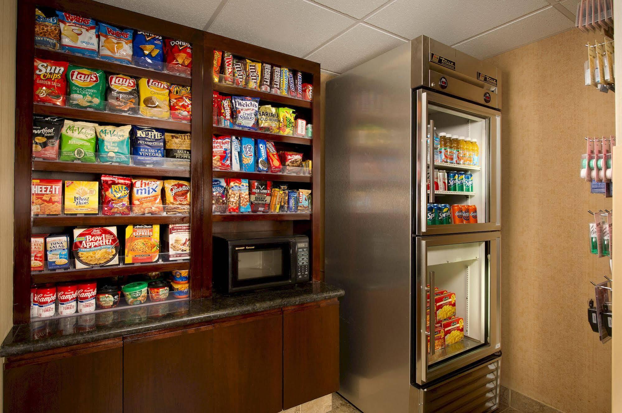 Holiday Inn Express Fairfax-Arlington Boulevard By Ihg Εξωτερικό φωτογραφία